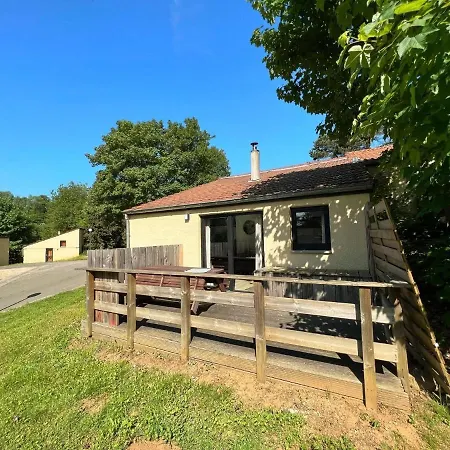 Bungalow 6 People Near The Lake Of Vallee De Rabais In