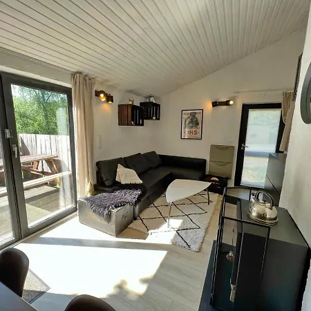 Bungalow 6 People Near The Lake Of Vallee De Rabais In Feriehus *